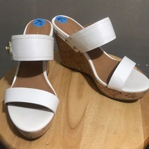 Tommy Hilfiger wedges size 7 1/2 never wore